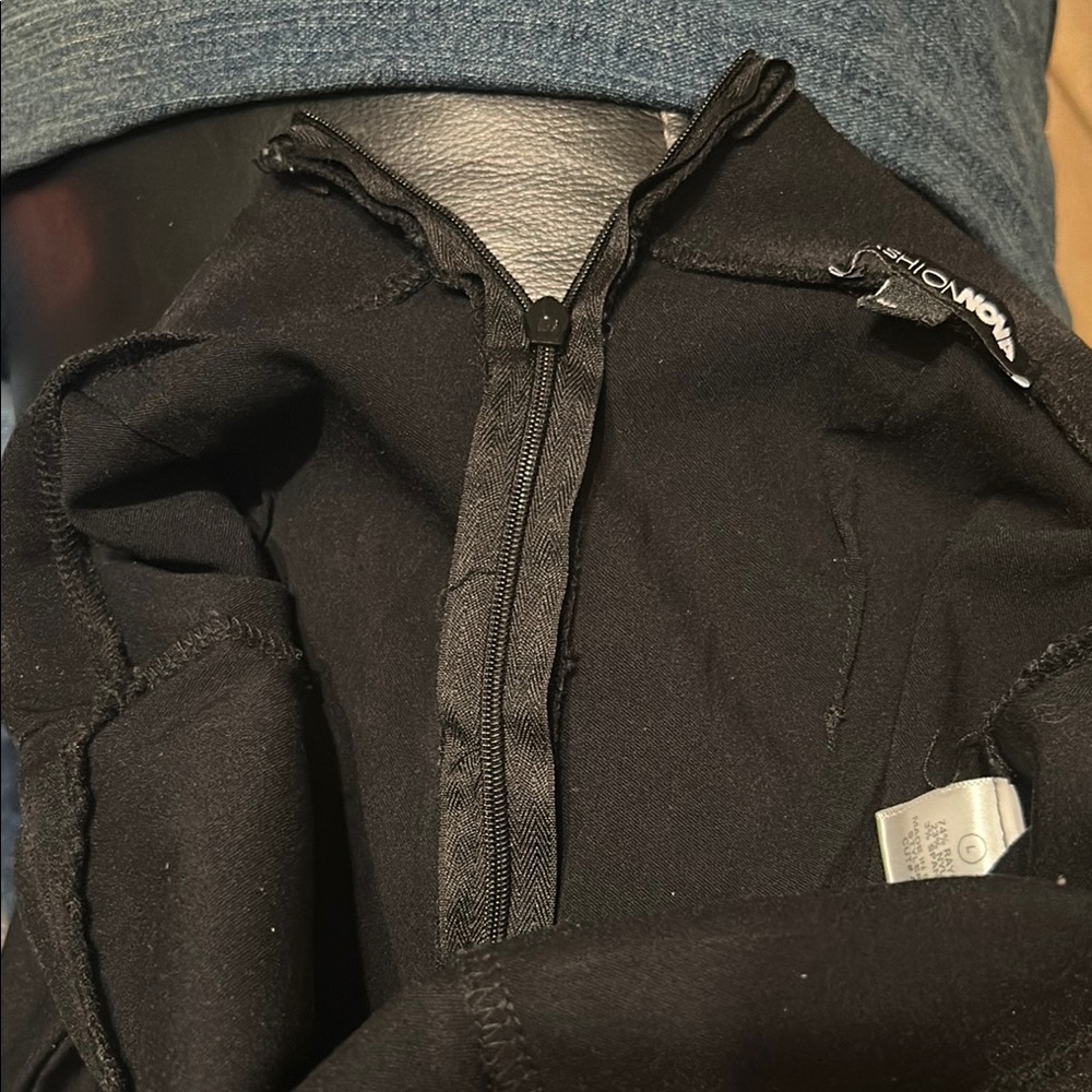 Fashion Nova Black Cropped Pants - Picture 9 of 12
